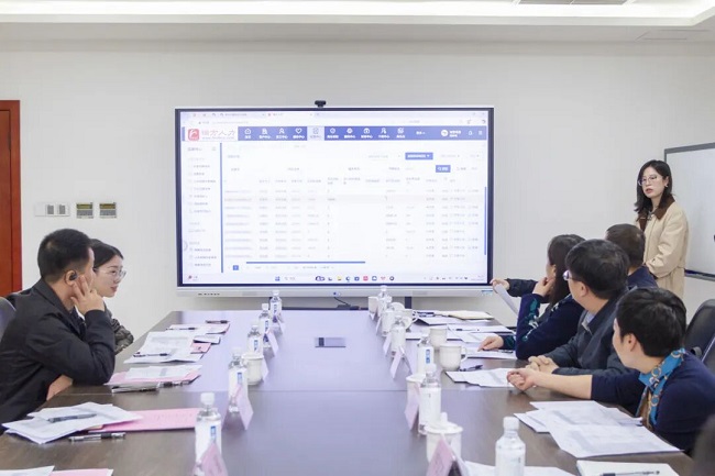 國(guó)家統(tǒng)計(jì)局服務(wù)業(yè)調(diào)查中心分析研究處處長(zhǎng)、一級(jí)調(diào)研員展國(guó)殿一行蒞臨瑞方人力考察調(diào)研 第2張