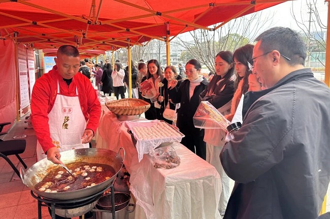 “就”在武侯 “職” 赴新程——瑞方人力助力武侯區舉辦2026年春風行動專場招聘會 第12張 “就”在武侯 “職” 赴新程——瑞方人力助力武侯區舉辦2026年春風行動專場招聘會 第12張